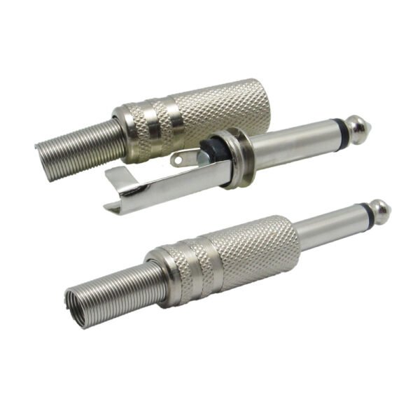 PLUG MONOFONICO METALICO  C621